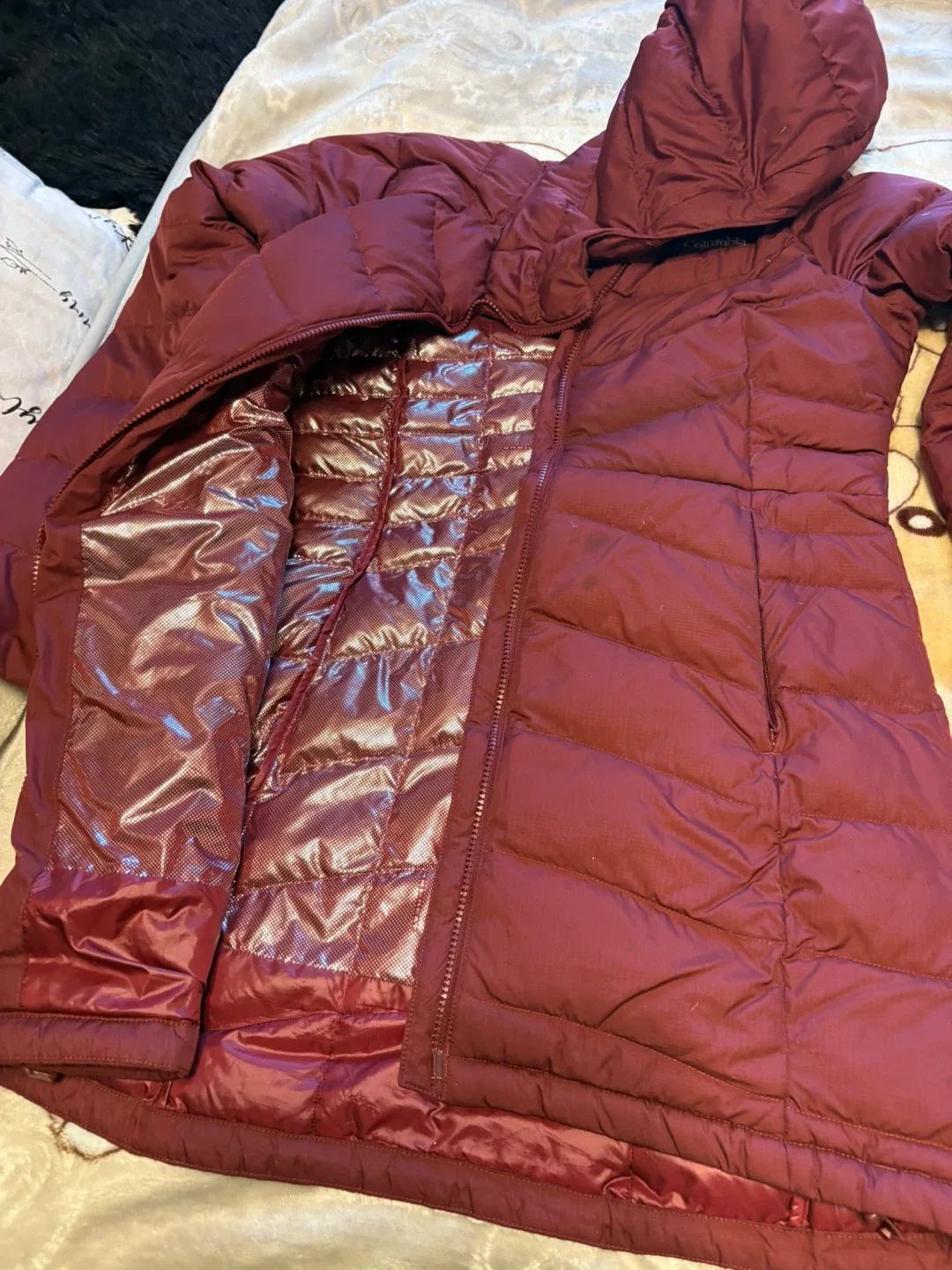 Columbia Puffer Jacket - Size M