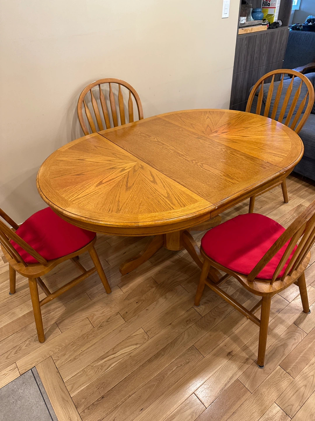 Oak Extendable Dining Table Set (CAN DELIVER) - photo 2