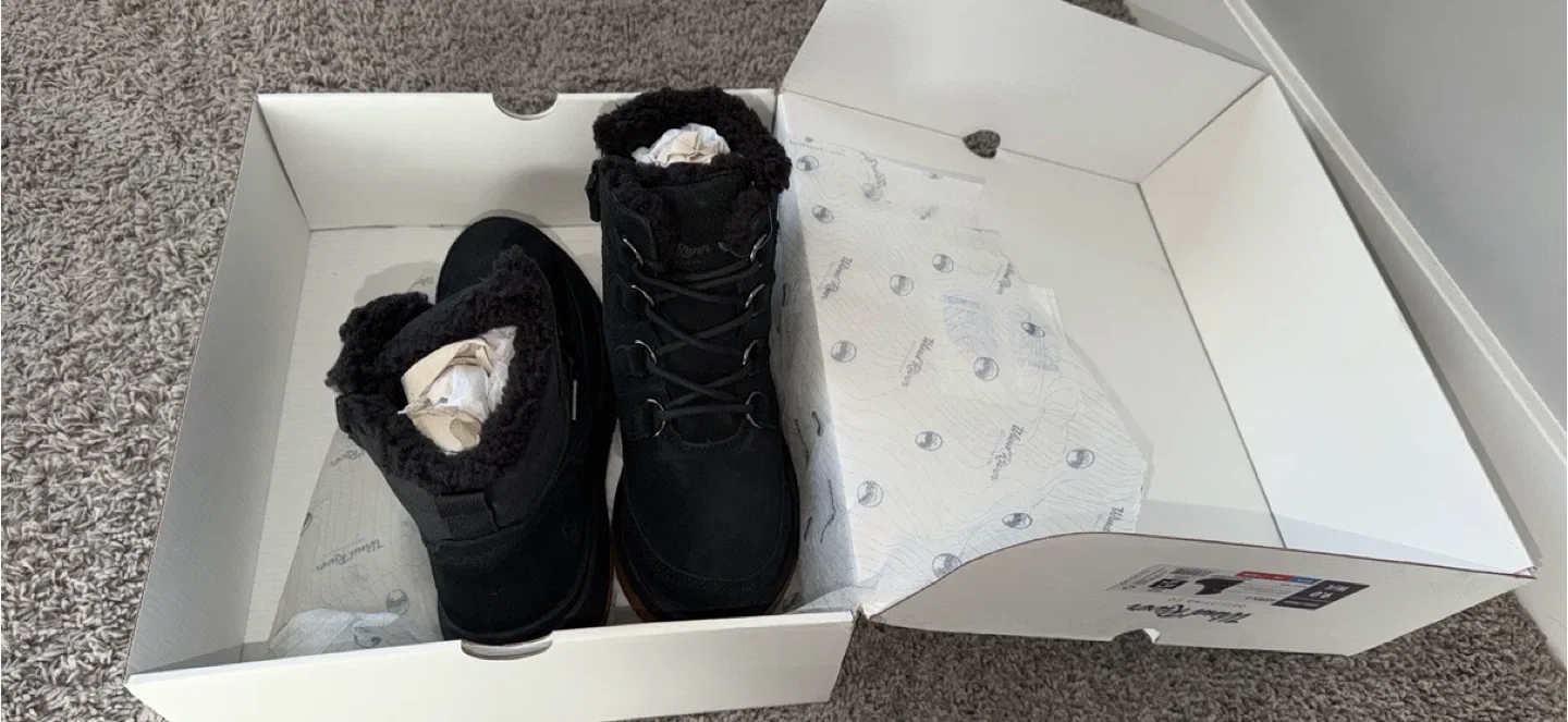 Wind River Aspen II Boots - Women's Size 9 - Black image indicator(6)