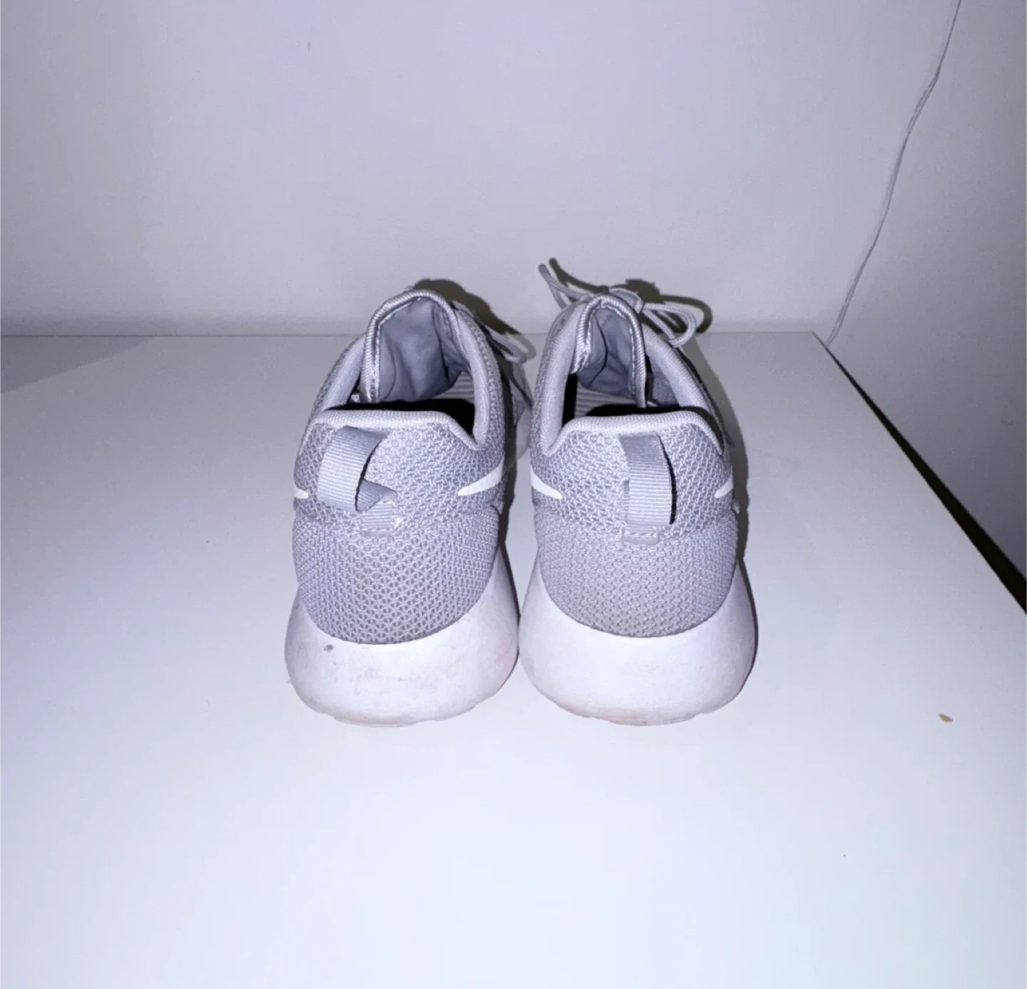Nike Roshe One Grey Sneakers image indicator(4)