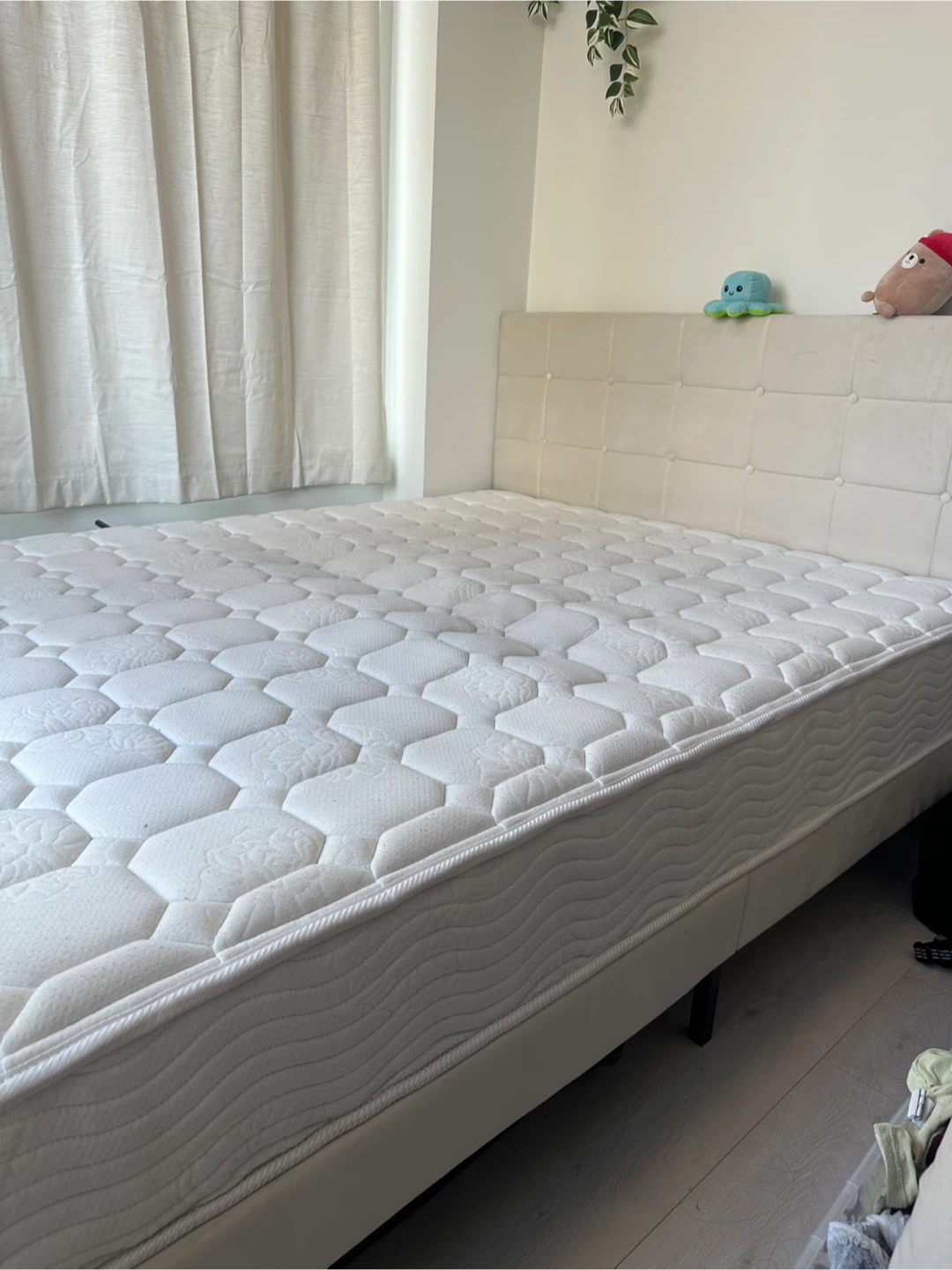 Queen Size Mattress - photo 5