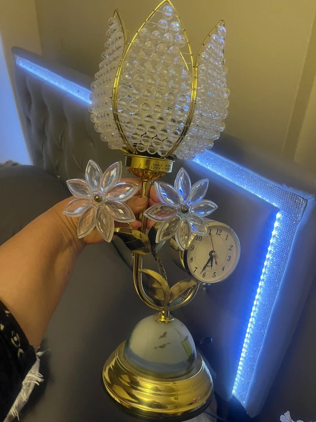 Vintage Floral Lamp with Clock image indicator(2)