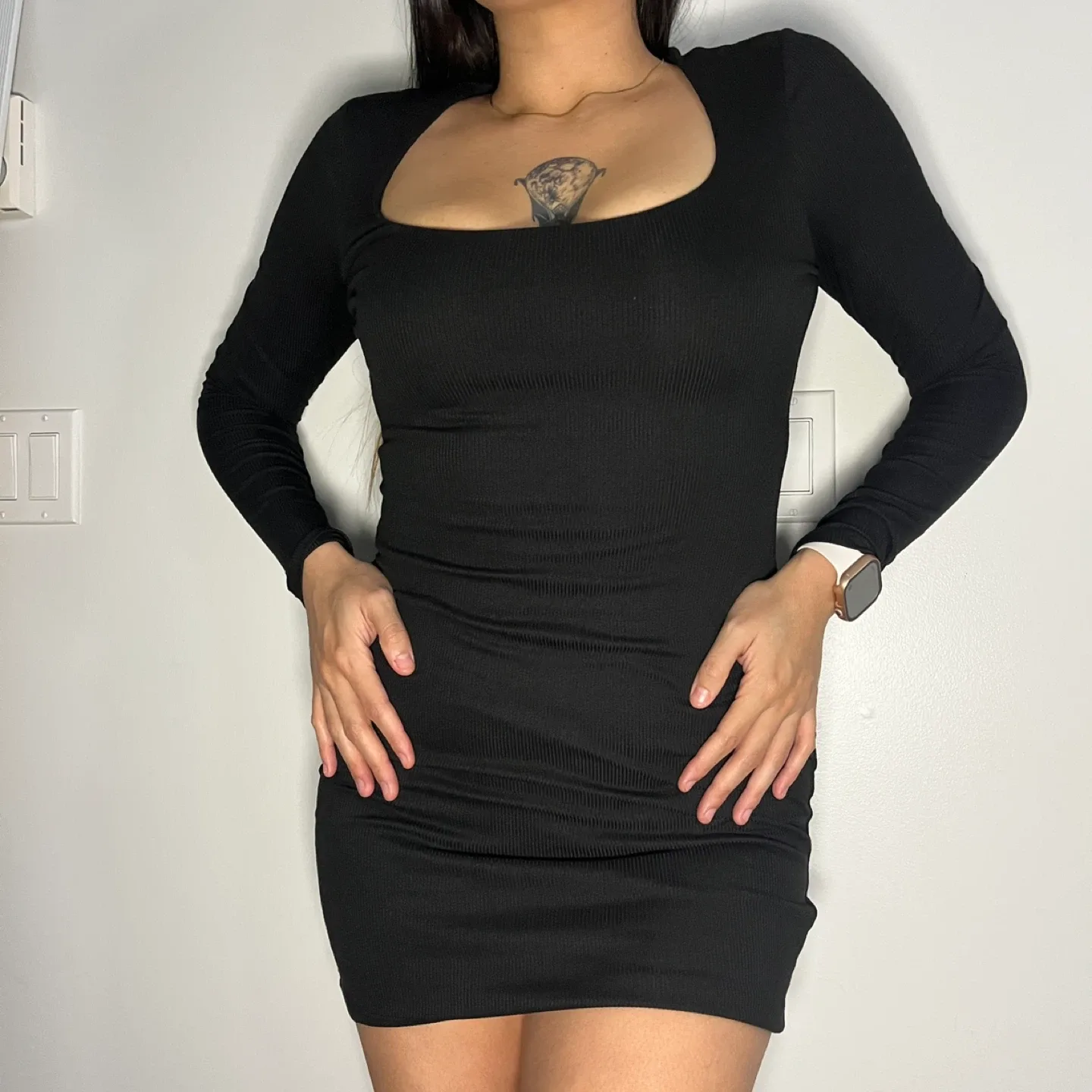 Black Long Sleeve Mini Dress image indicator(3)