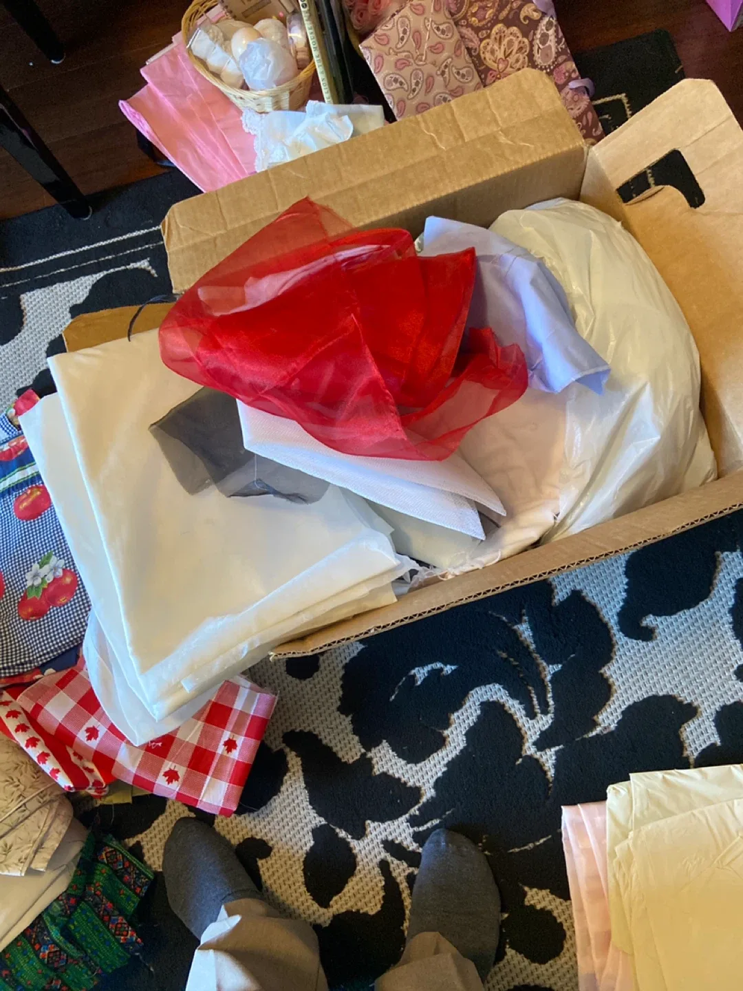 Mixed Fabrics - Assorted Colours & Patterns image indicator(5)