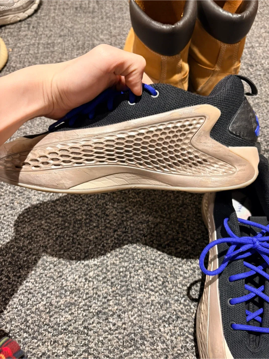 AE 1 Low US 9.5M image indicator(4)