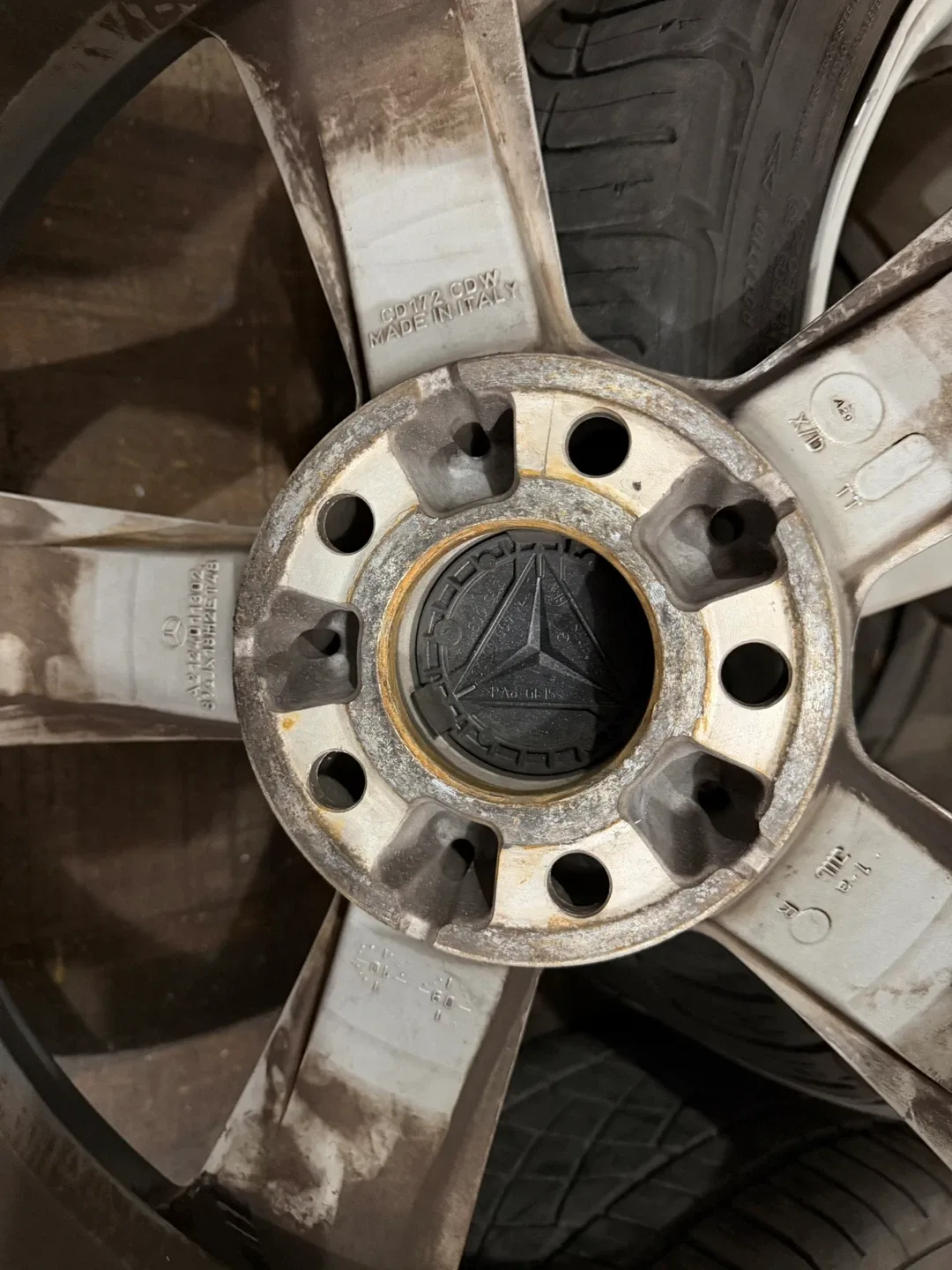 Mercedes-Benz Silver Rims & Tires - Set of 4 image indicator(7)