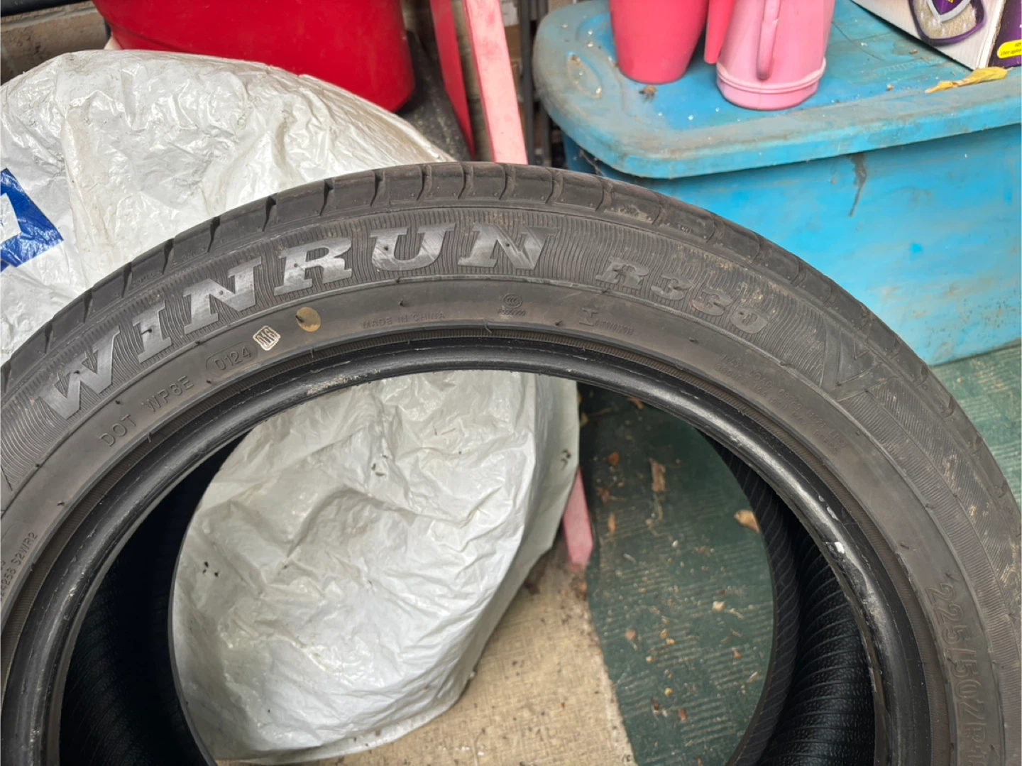 Winrun R330 All Season Tire - 225/50ZR18 95W