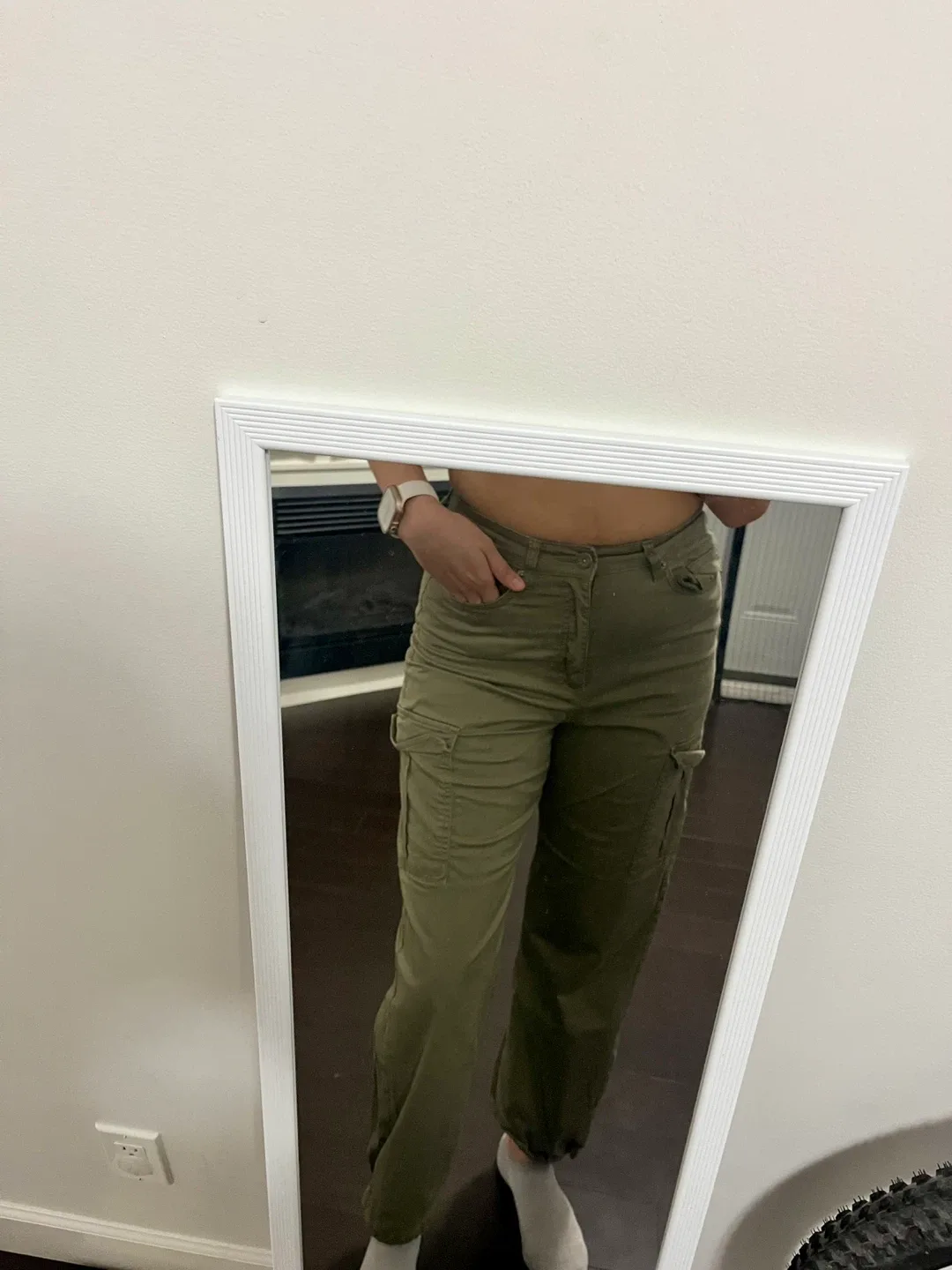 Olive Green Cargo Pants image indicator(2)