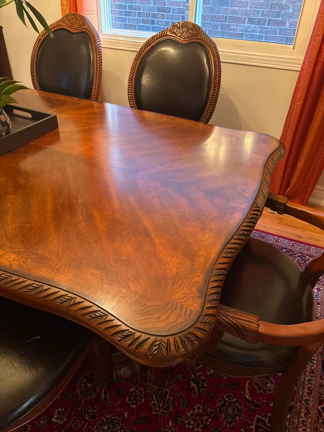 Dining Table with 6 Chairs image indicator(4)