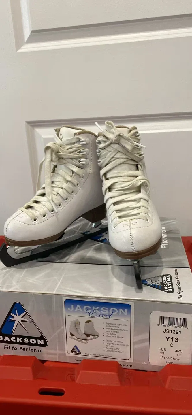Jackson Excel Y-13 skates -Like New image indicator(2)