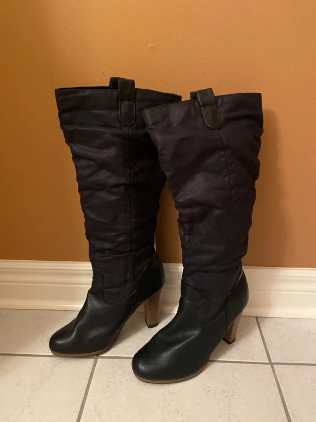 Black Knee High Boots image indicator(3)