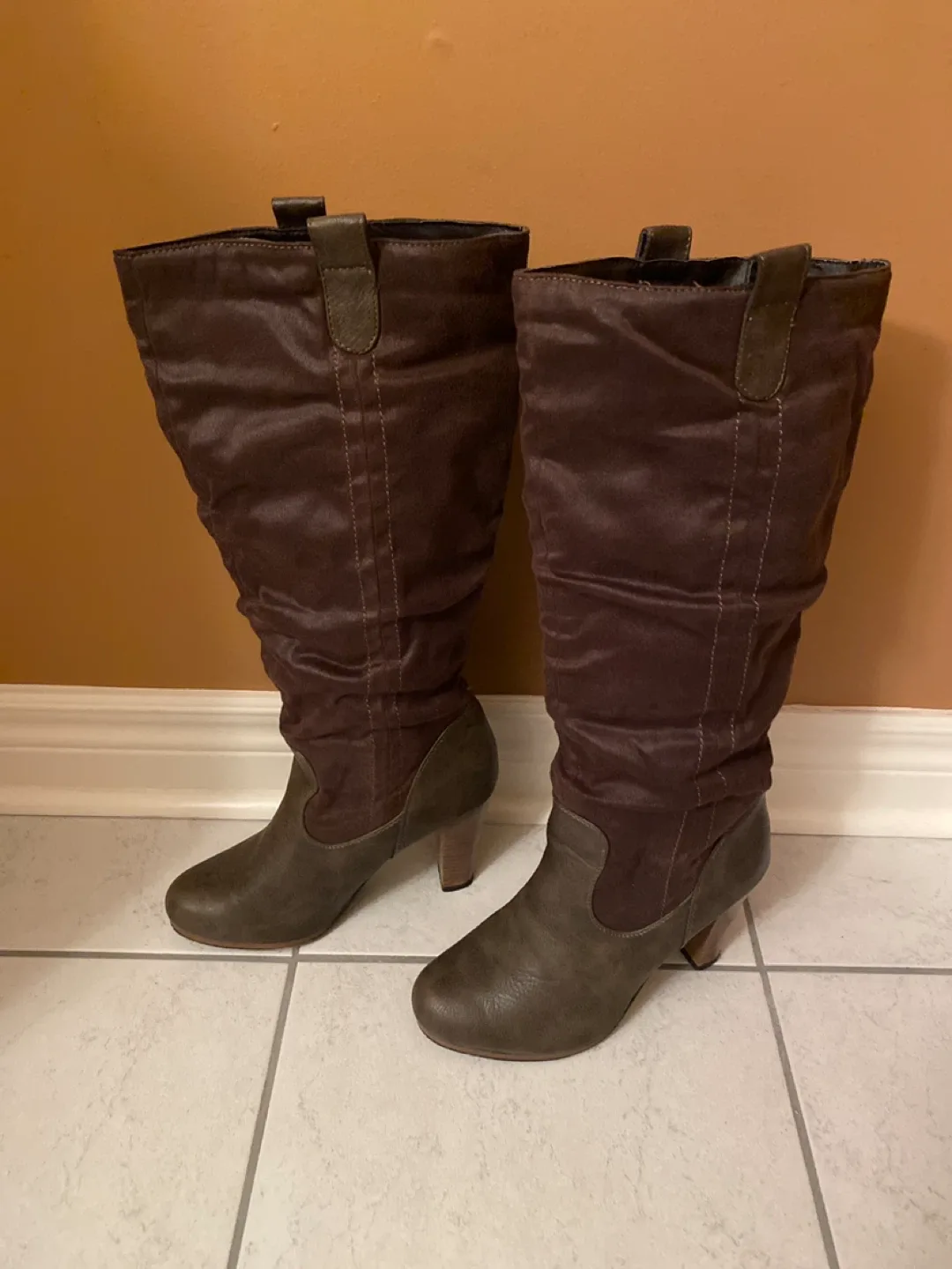 Brown Heeled Boots image indicator(2)