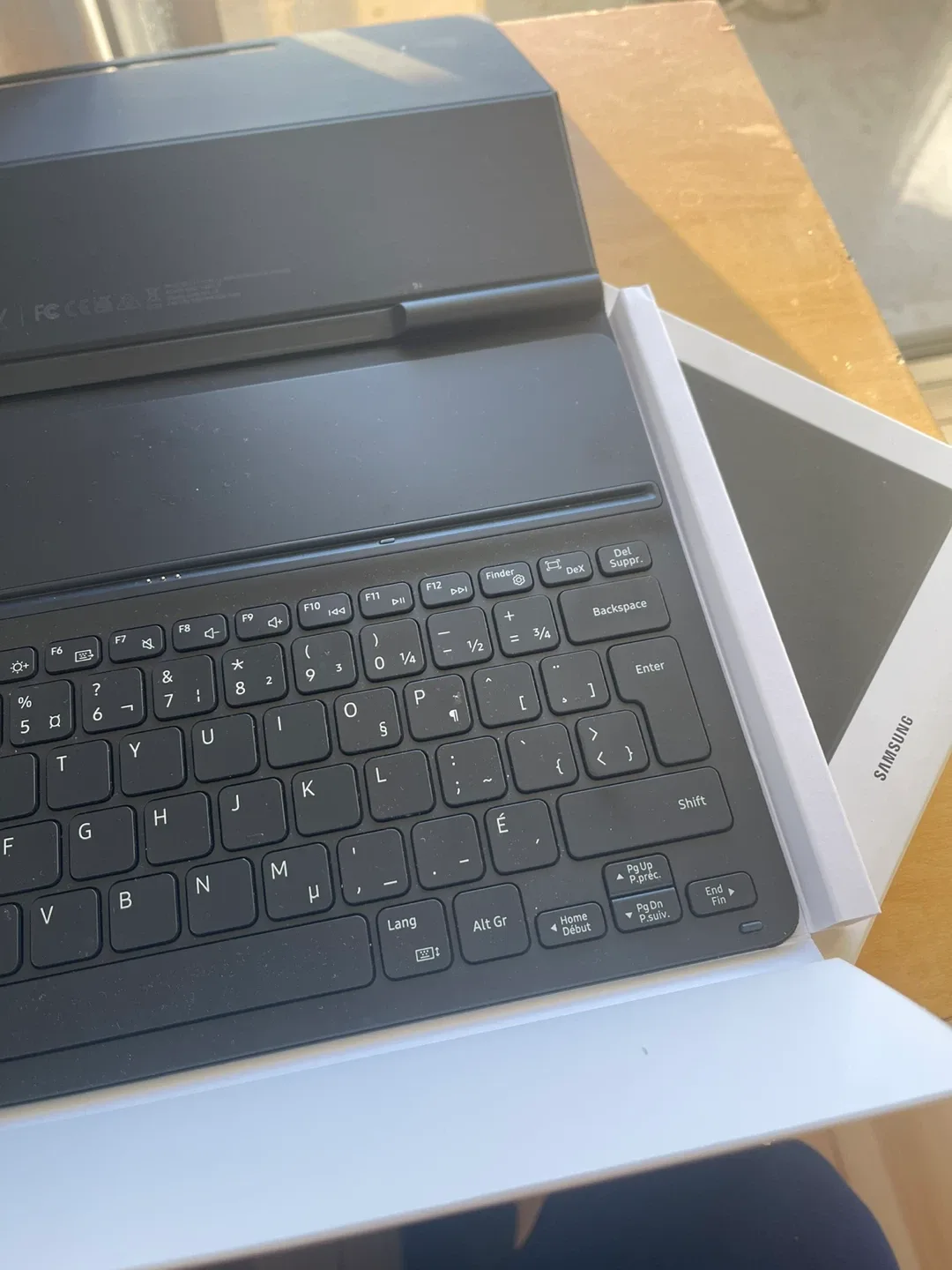 Samsung Keyboard Cover for S8 plus image indicator(3)