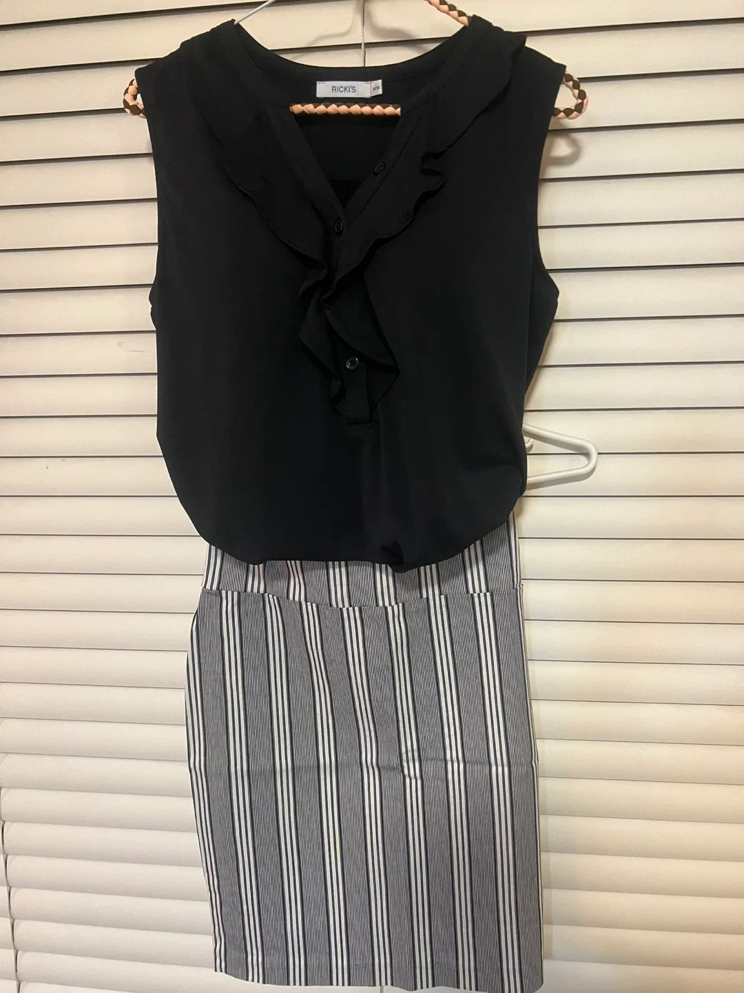 Ricki's Black Ruffle Blouse - Size M image indicator(5)