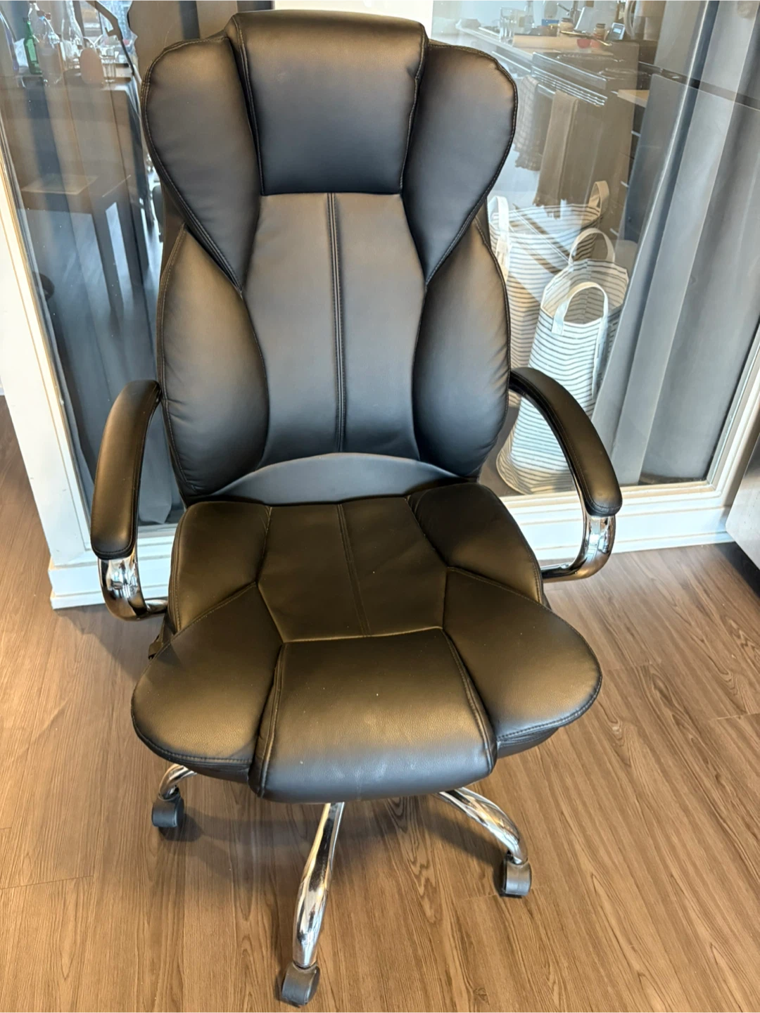 Black Office Chair - photo 2