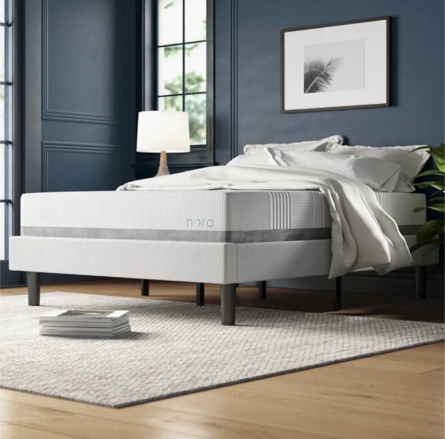 Queen size bed frame [Never Used] image indicator(4)