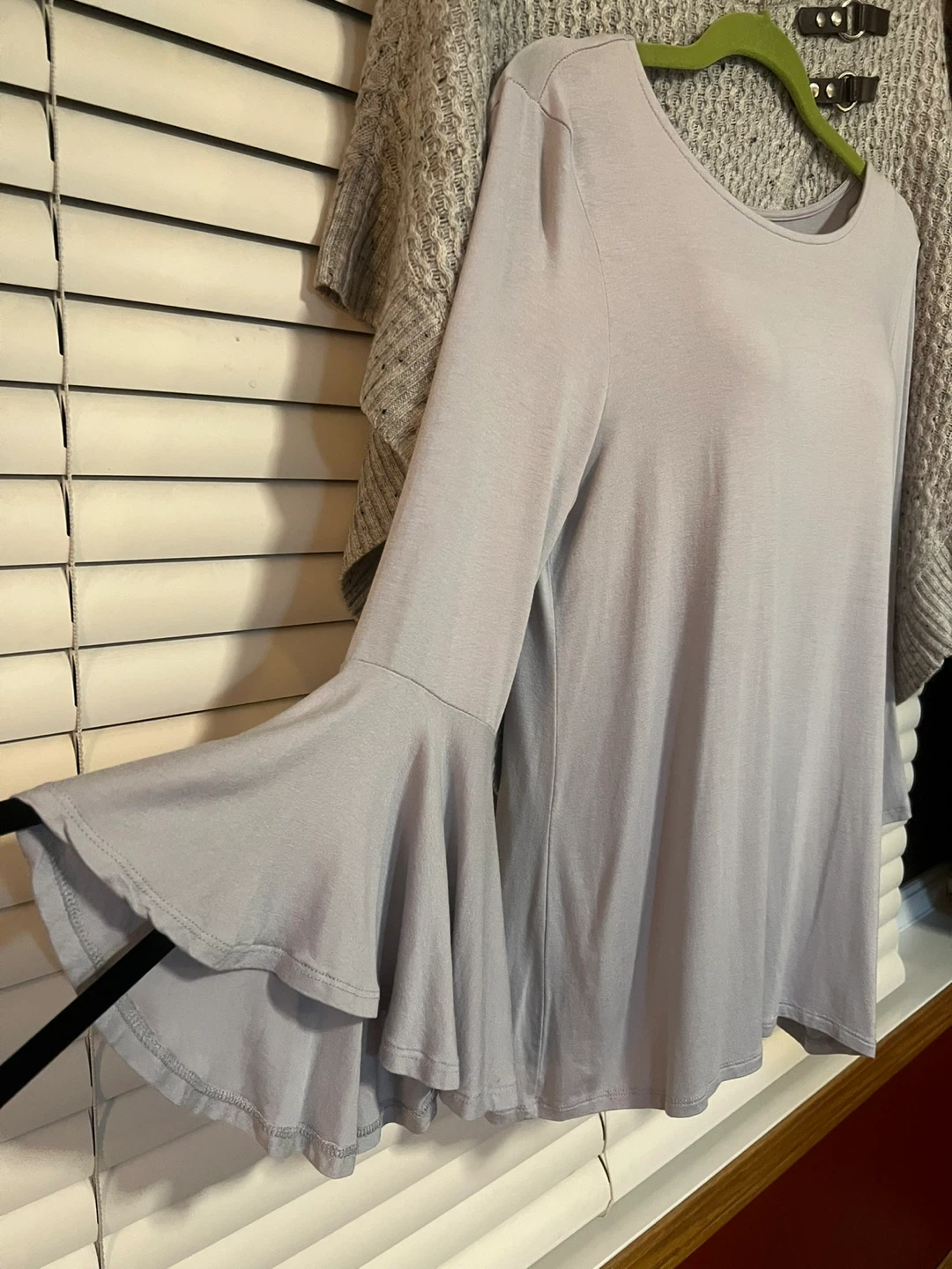 Lily Morgan Bell Sleeve Top - Size M/M