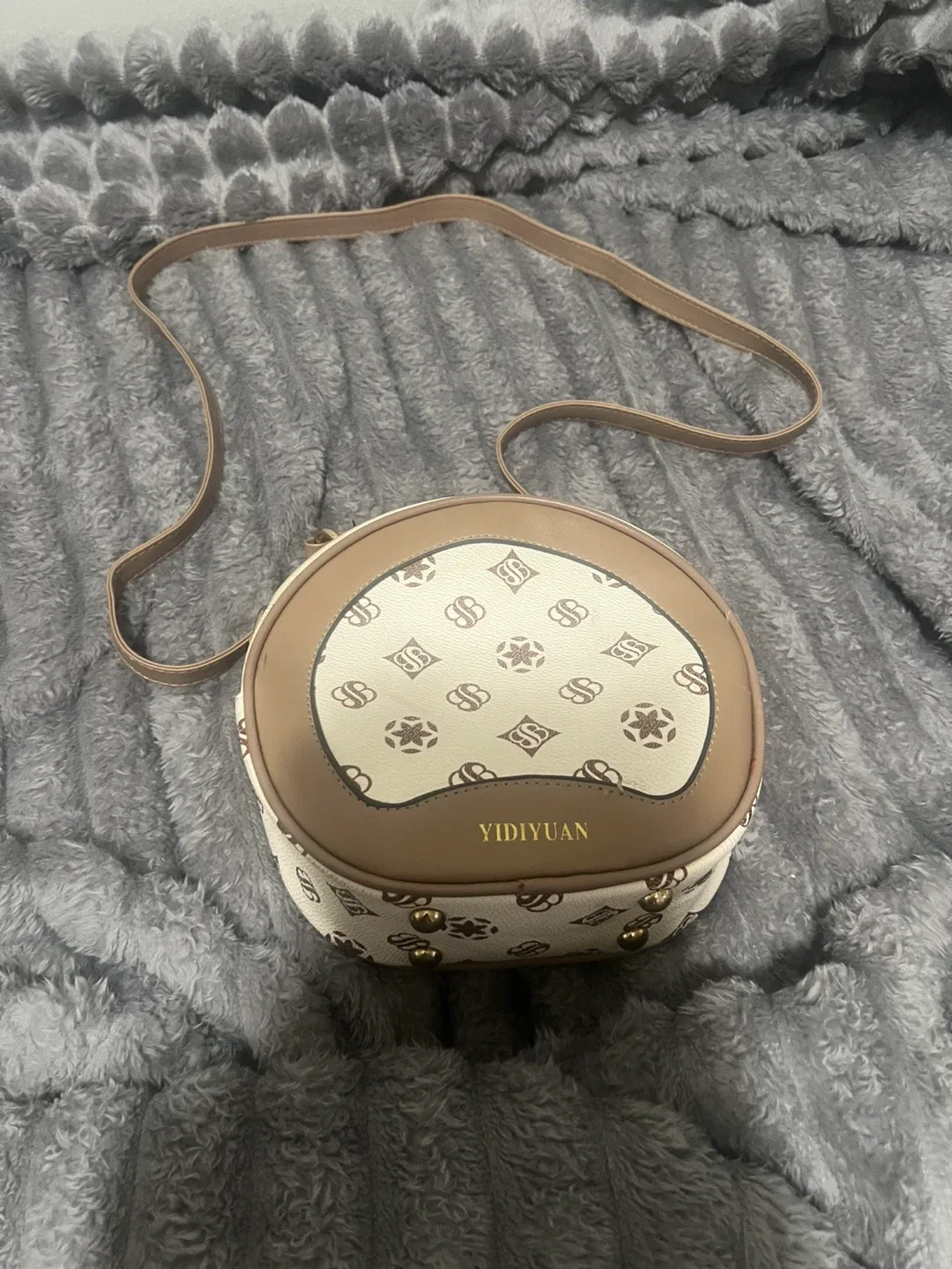 Yidiyuan Round Shoulder Bag