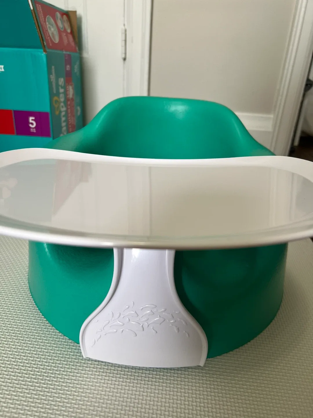 Bumbo Floor Seat with Tray - Green image indicator(2)