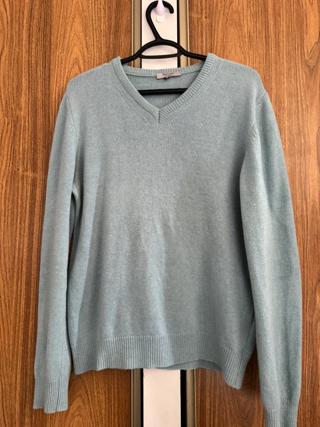 Paul & Son Fine Yarns Blue V-Neck Sweater, Size 50 image indicator(4)