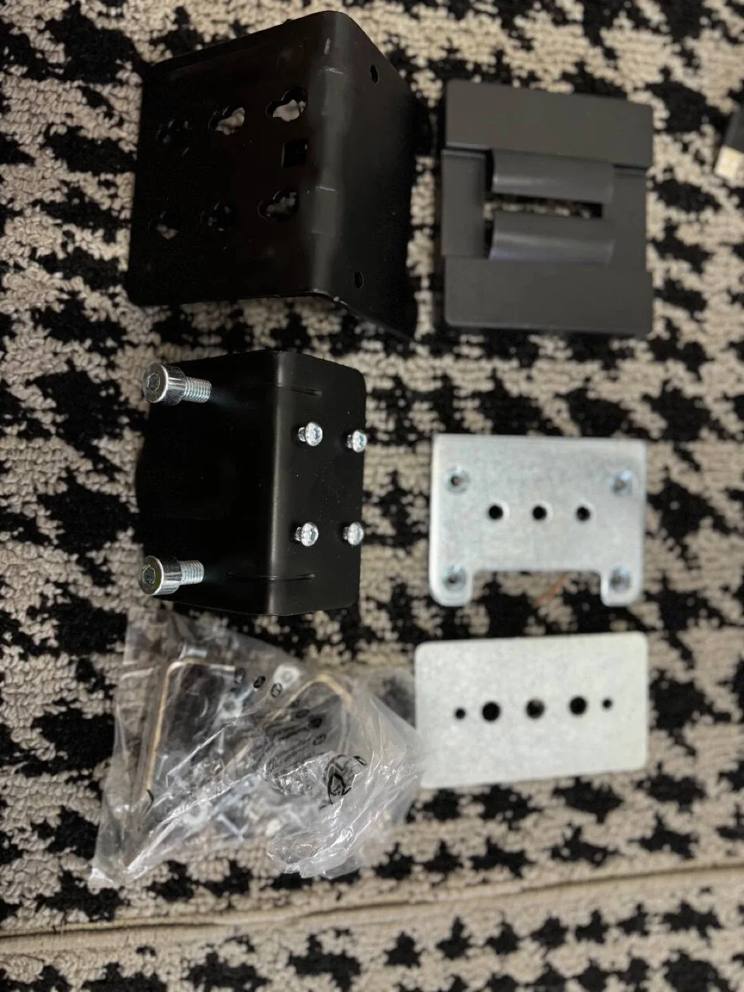 ARES WING Dual Monitor Mount – Like New 💻 image indicator(4)