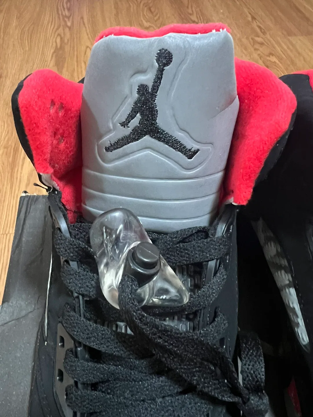 Air Jordan 5 Retro Supreme Black image indicator(3)