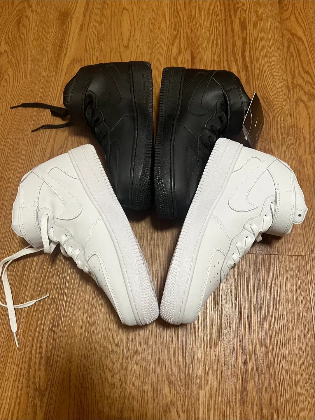 Nike Air Force 1 high top Black & White image indicator(2)