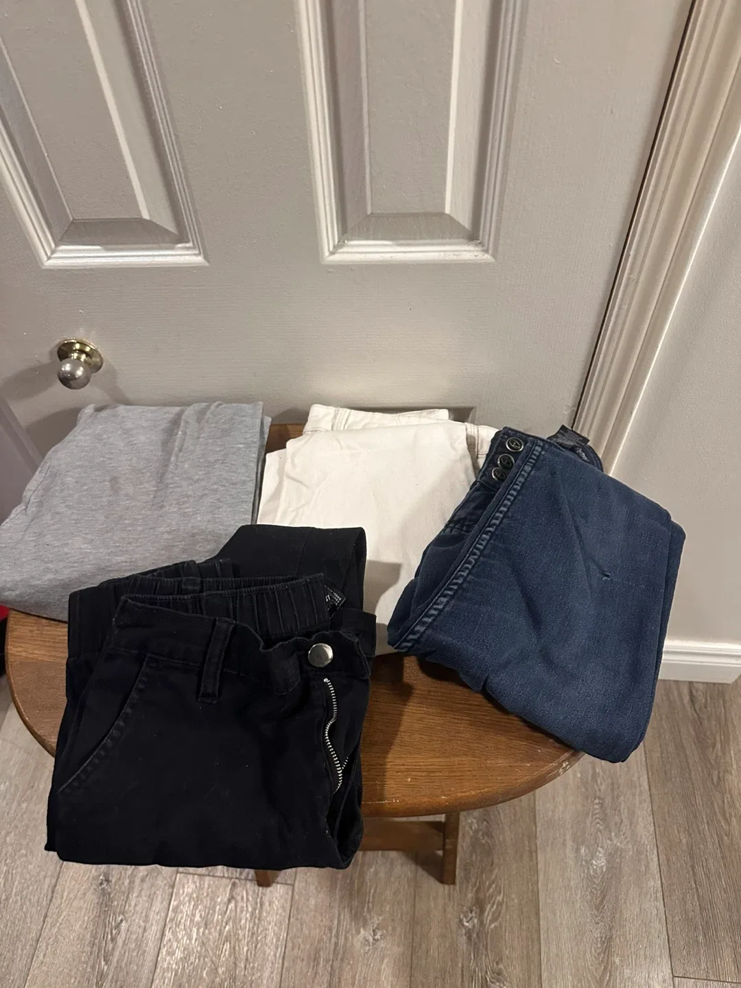 4 Assorted Pants Bundle thumbnail