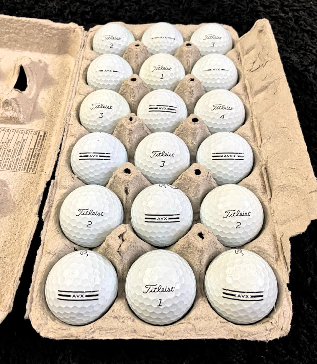 18 Titleist AVX Golf Balls
