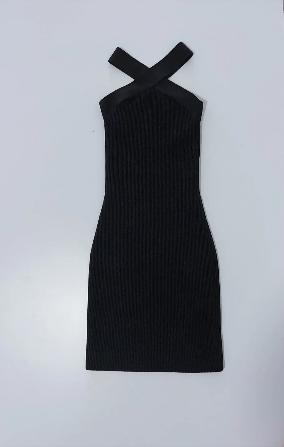 Brand New Aritzia Babaton Sculpt Knit Criss Cross Midi Dress image indicator(3)