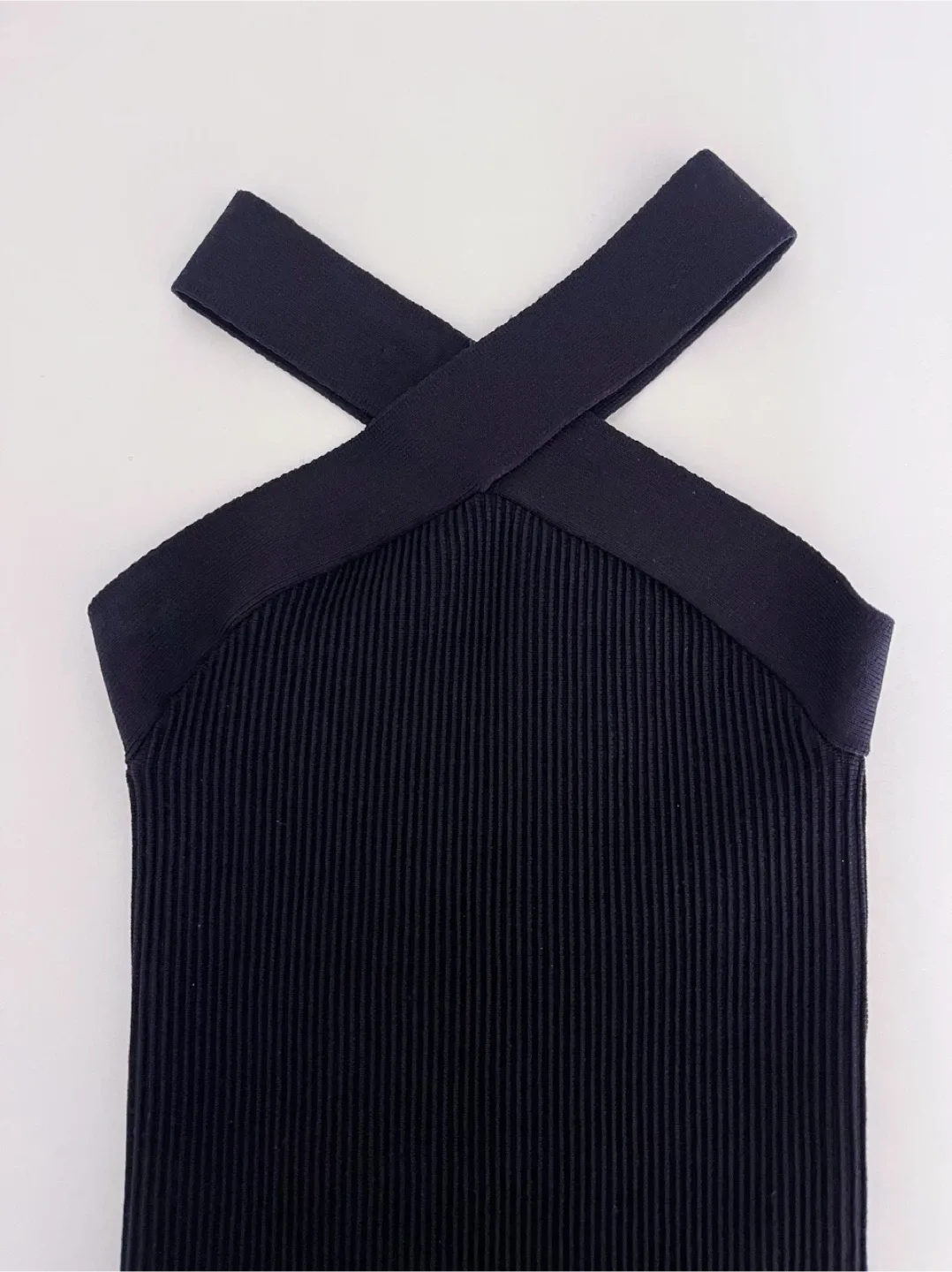 Brand New Aritzia Babaton Sculpt Knit Criss Cross Midi Dress image indicator(4)