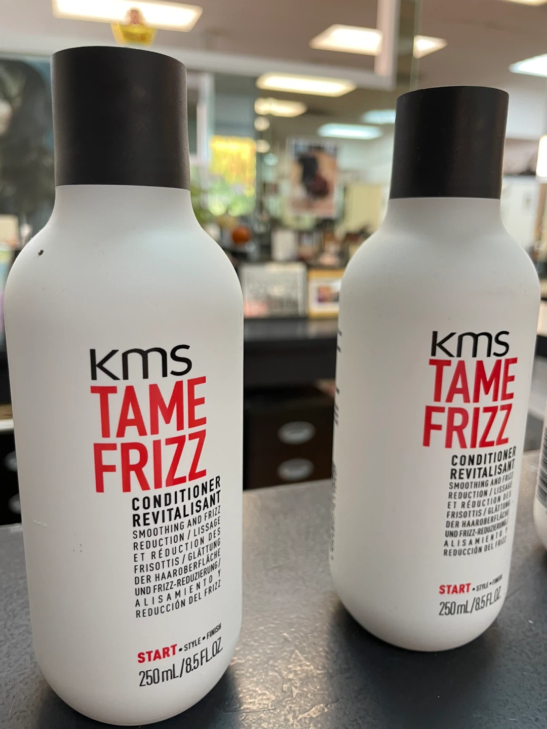 KMS Tame Frizz Conditioner - 250ml - photo 2
