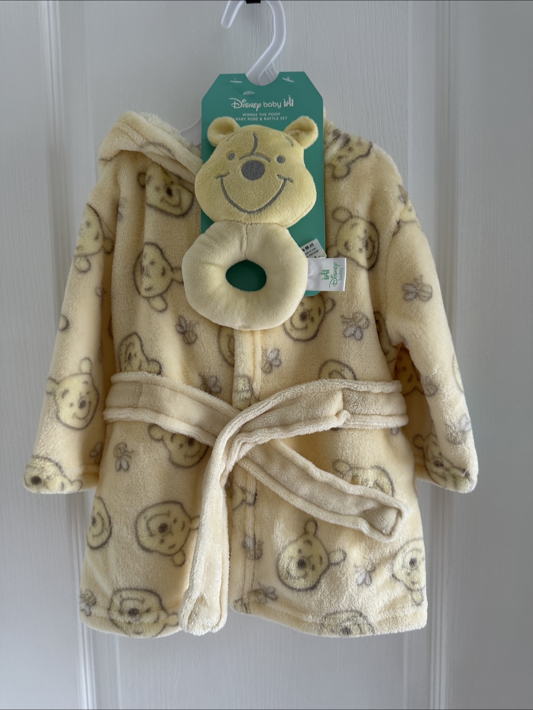 Disney Baby Winnie the Pooh Robe & Rattle Set (0-9 Months)