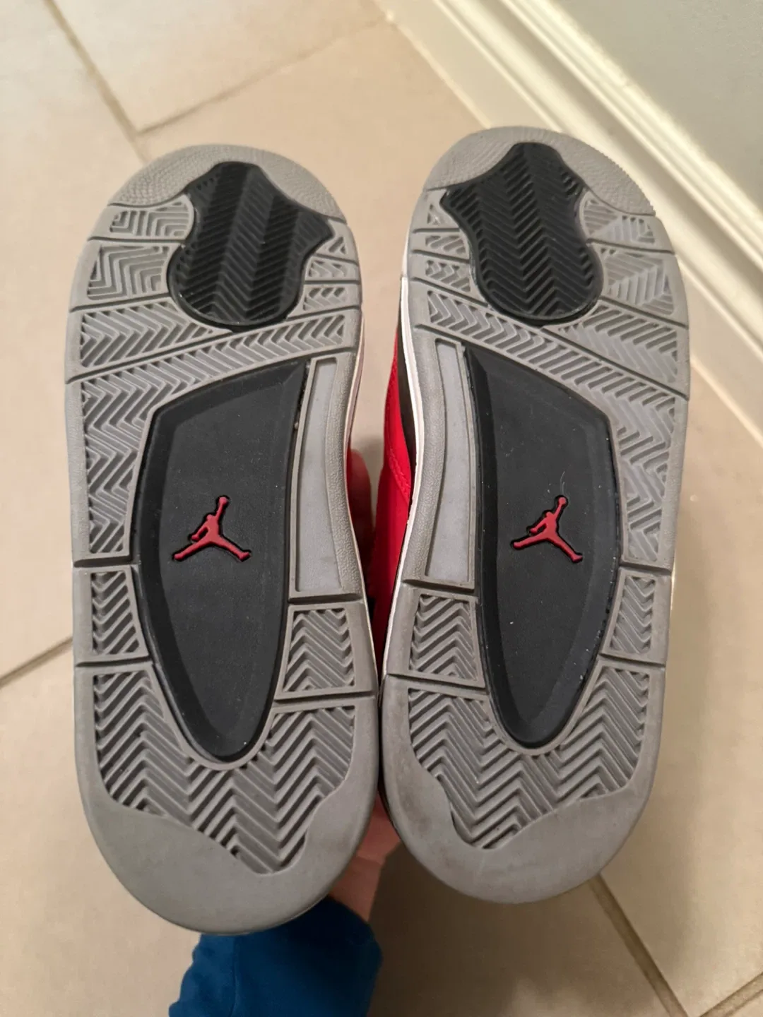 Jordan 4 Retro Red Thunder Size 6.5Y image indicator(4)