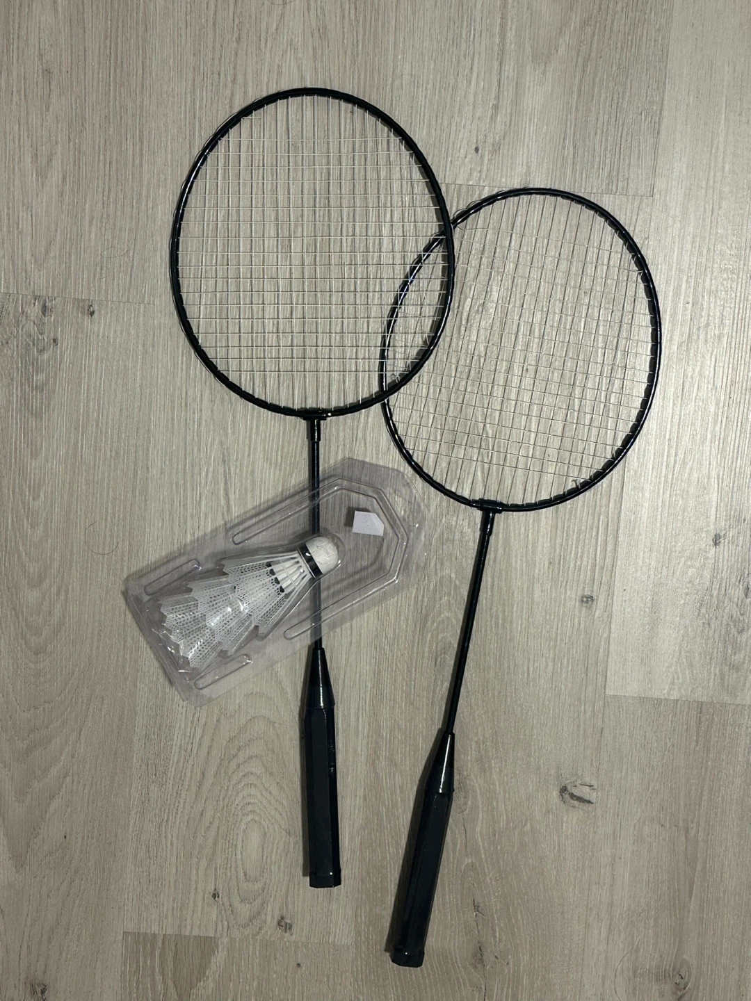 Badminton Racket Set with Shuttlecocks