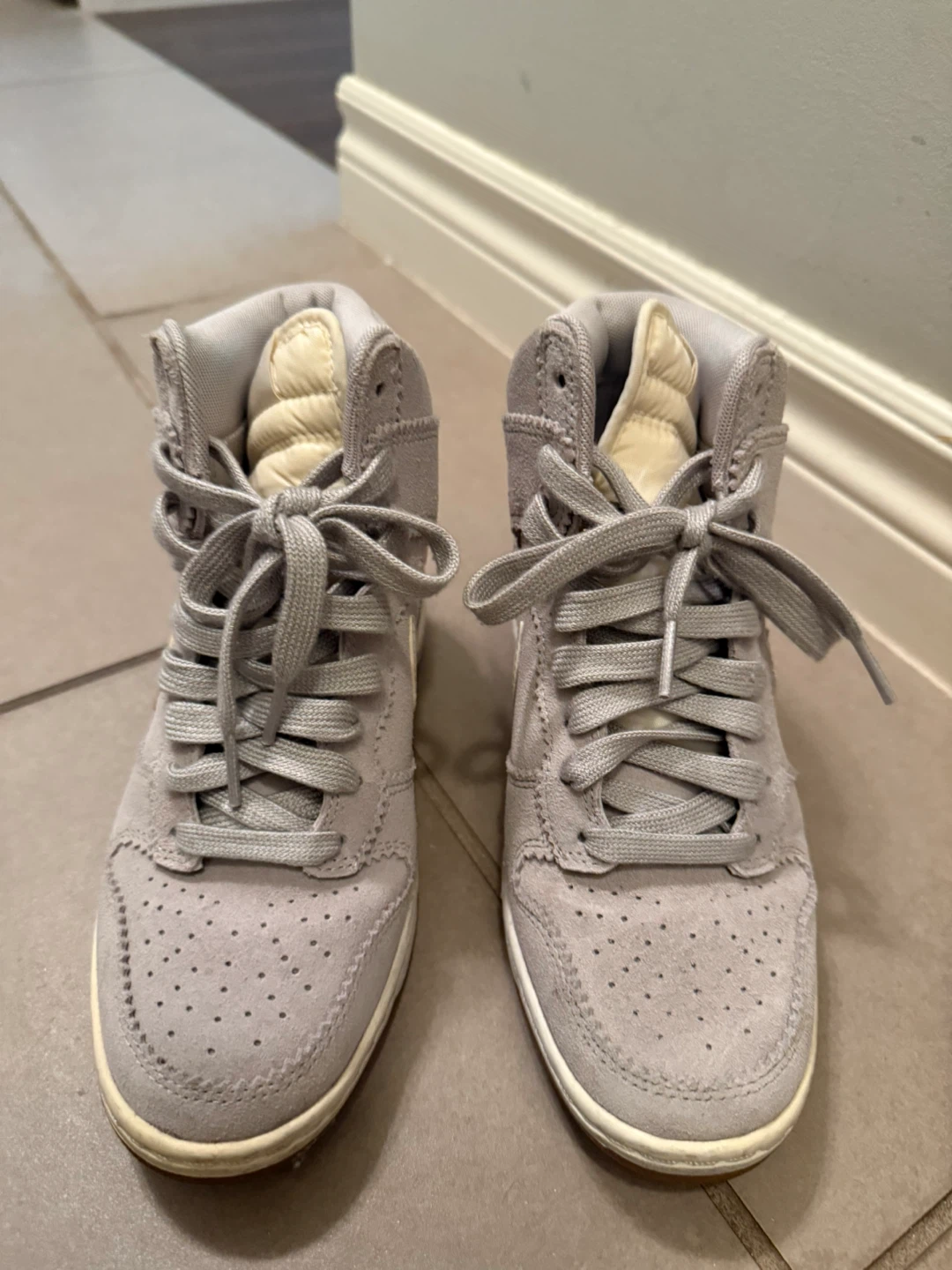 Nike Dunk Sky Hi Wedge Sneakers - US 7