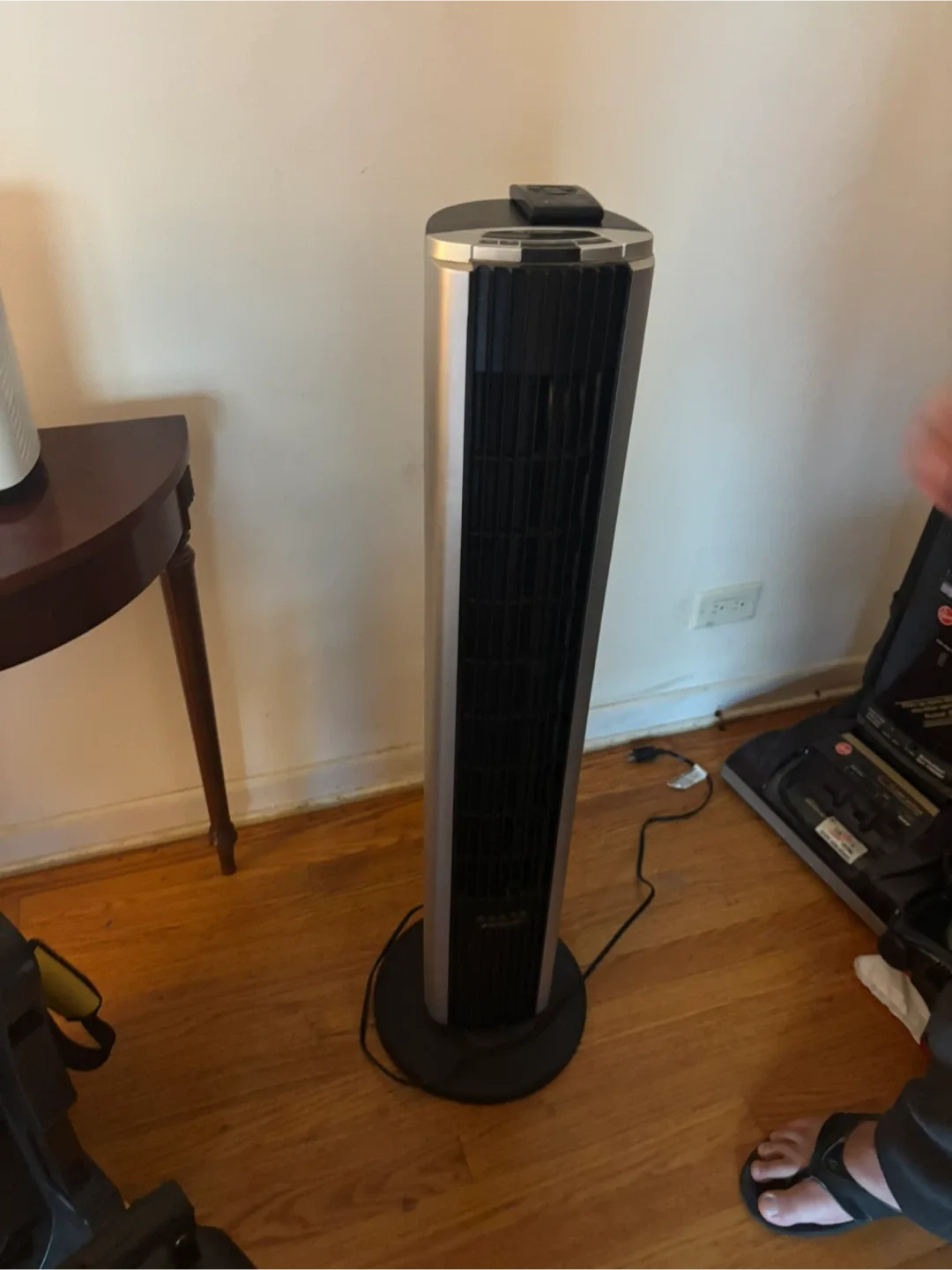Bionaire Tower Fan with Remote thumbnail