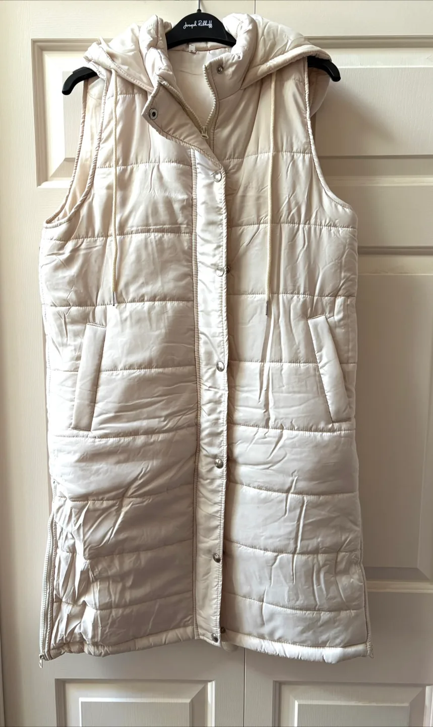 Hooded Puffer Vest - Cotton/Polyester image indicator(4)