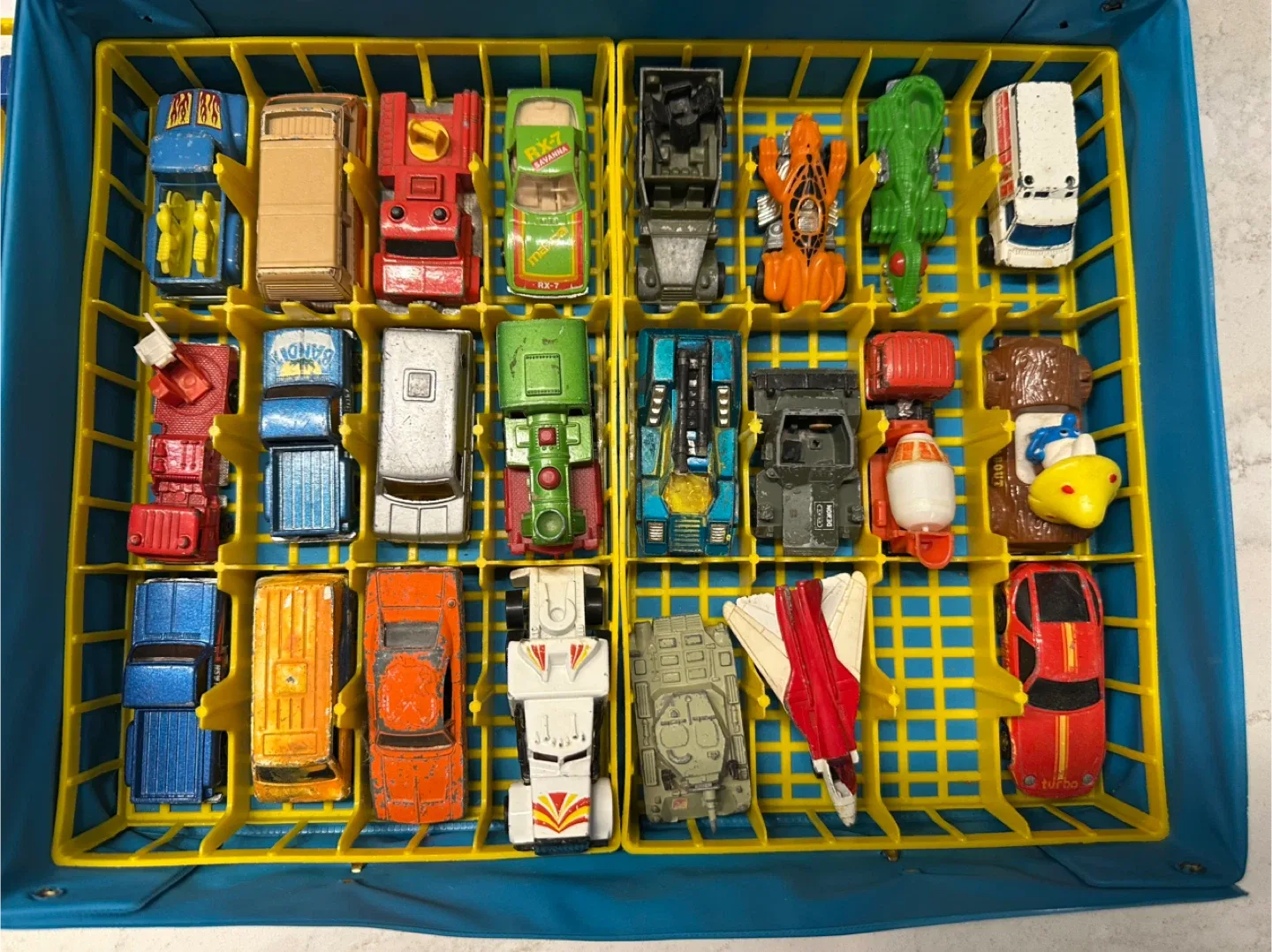 Vintage Diecast Toy Cars & Motorcycles - Collection image indicator(8)