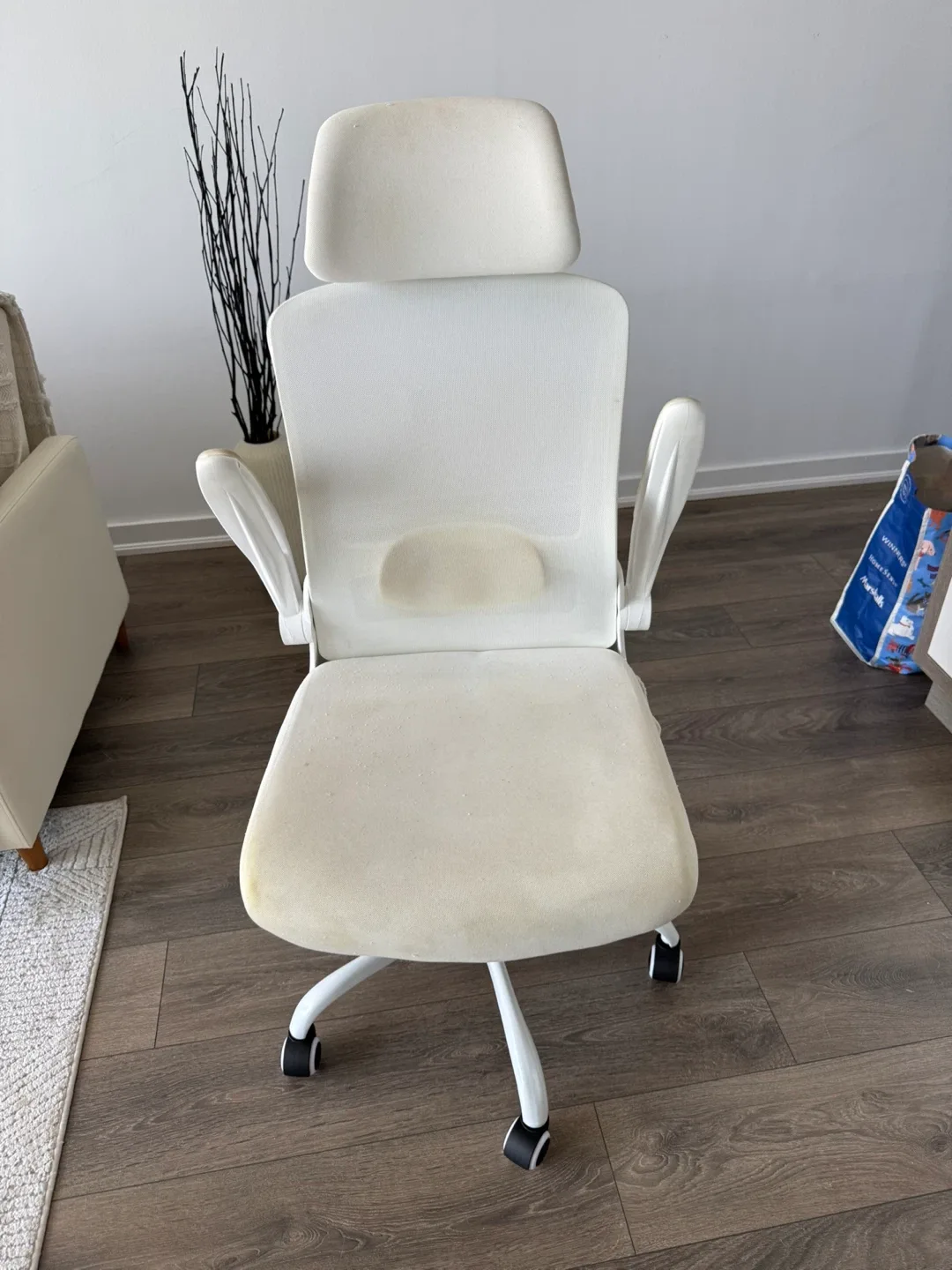 White Office Chair image indicator(3)