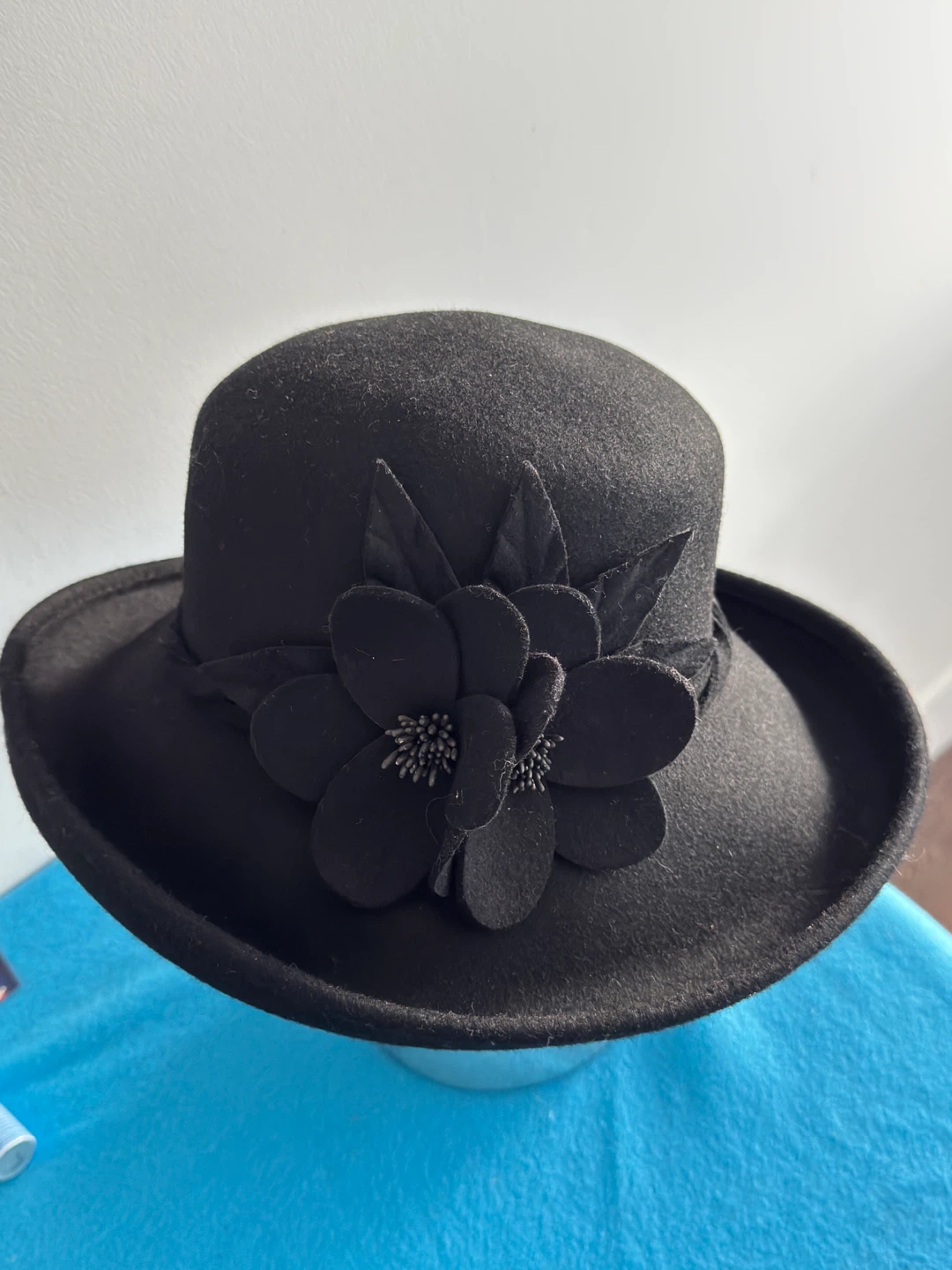 Black Wool Hat with Flower Detail - photo 2