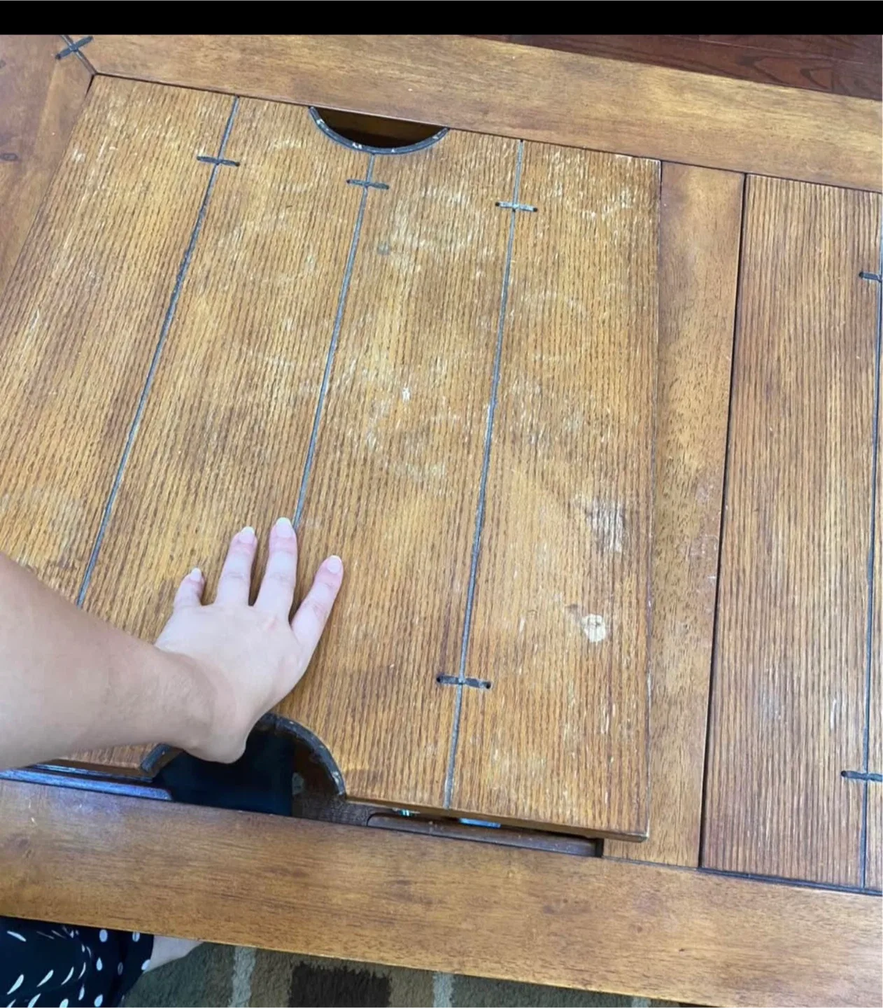 Wooden Coffee Table with Storage image indicator(4)