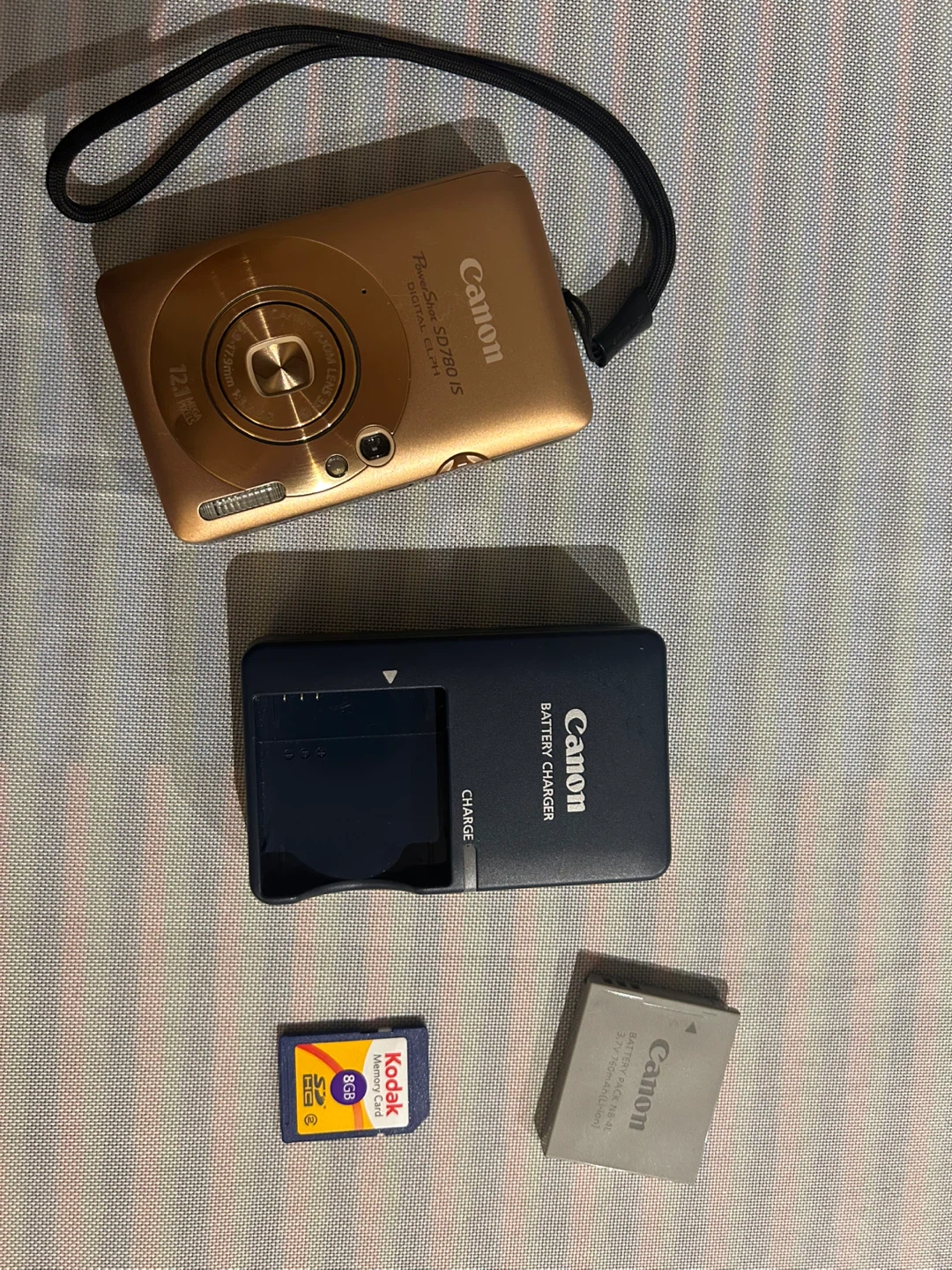 Canon PowerShot SD780 IS Digital ELPH Camera - photo 3