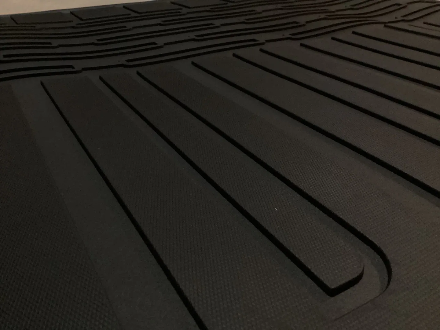 Cargo liner for Ranger Rover Sport image indicator(3)