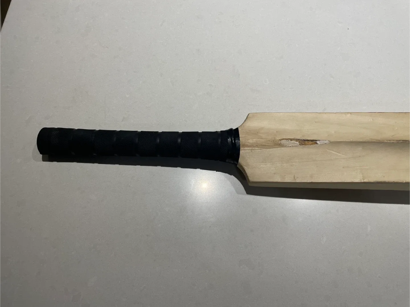 Used Kids Cricket Bat with Grip image indicator(3)