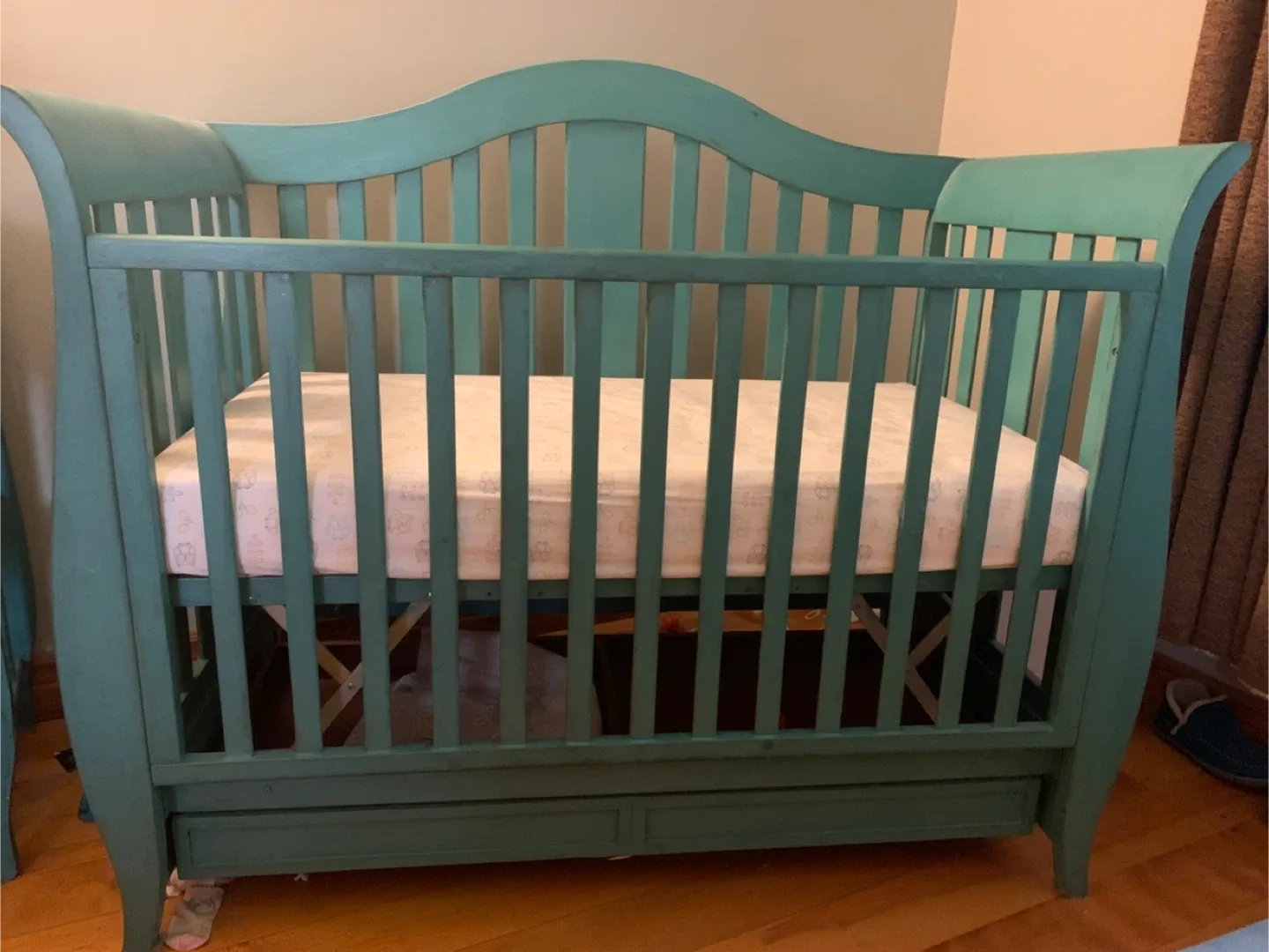 Baby Crib, Rocking Chair & Changing Table Set image indicator(3)