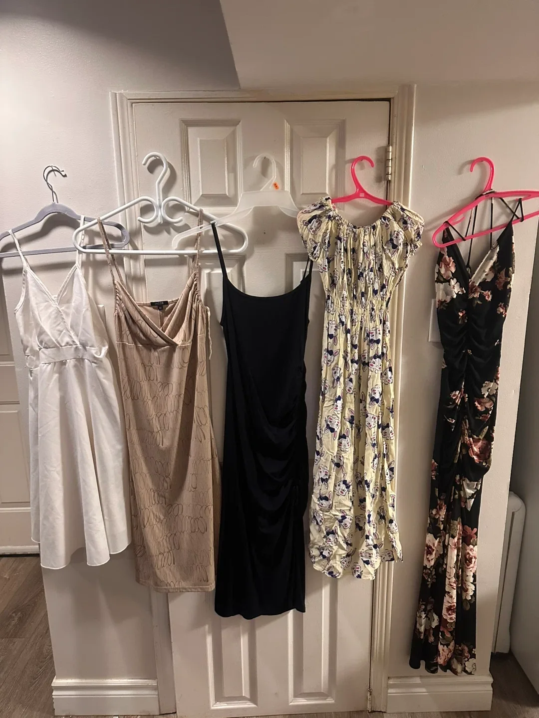 5 Assorted Women's Dresses -   (v1) thumbnail