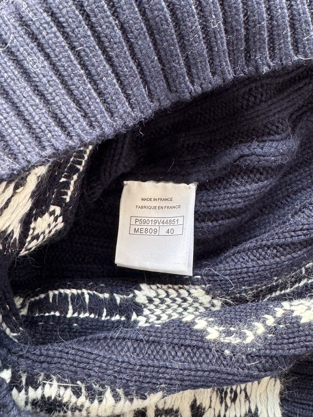 Chanel Blue & White Knit Sweater, Size 40 - photo 3