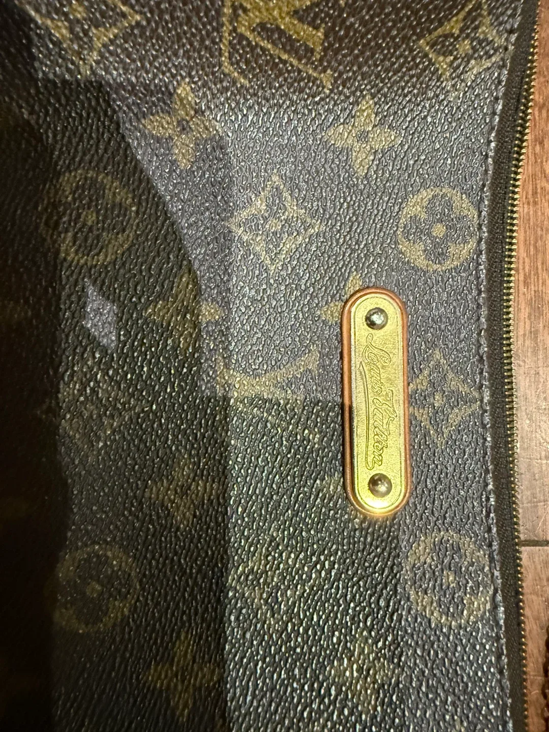 Authentic Louis Vuitton Purse 👜 image indicator(2)