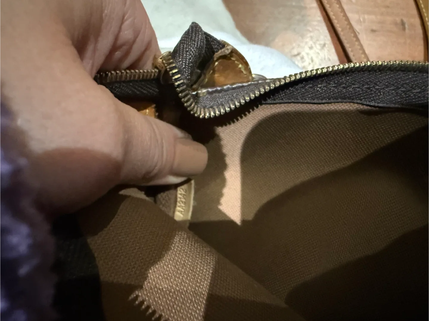 Authentic Louis Vuitton Purse 👜 image indicator(6)